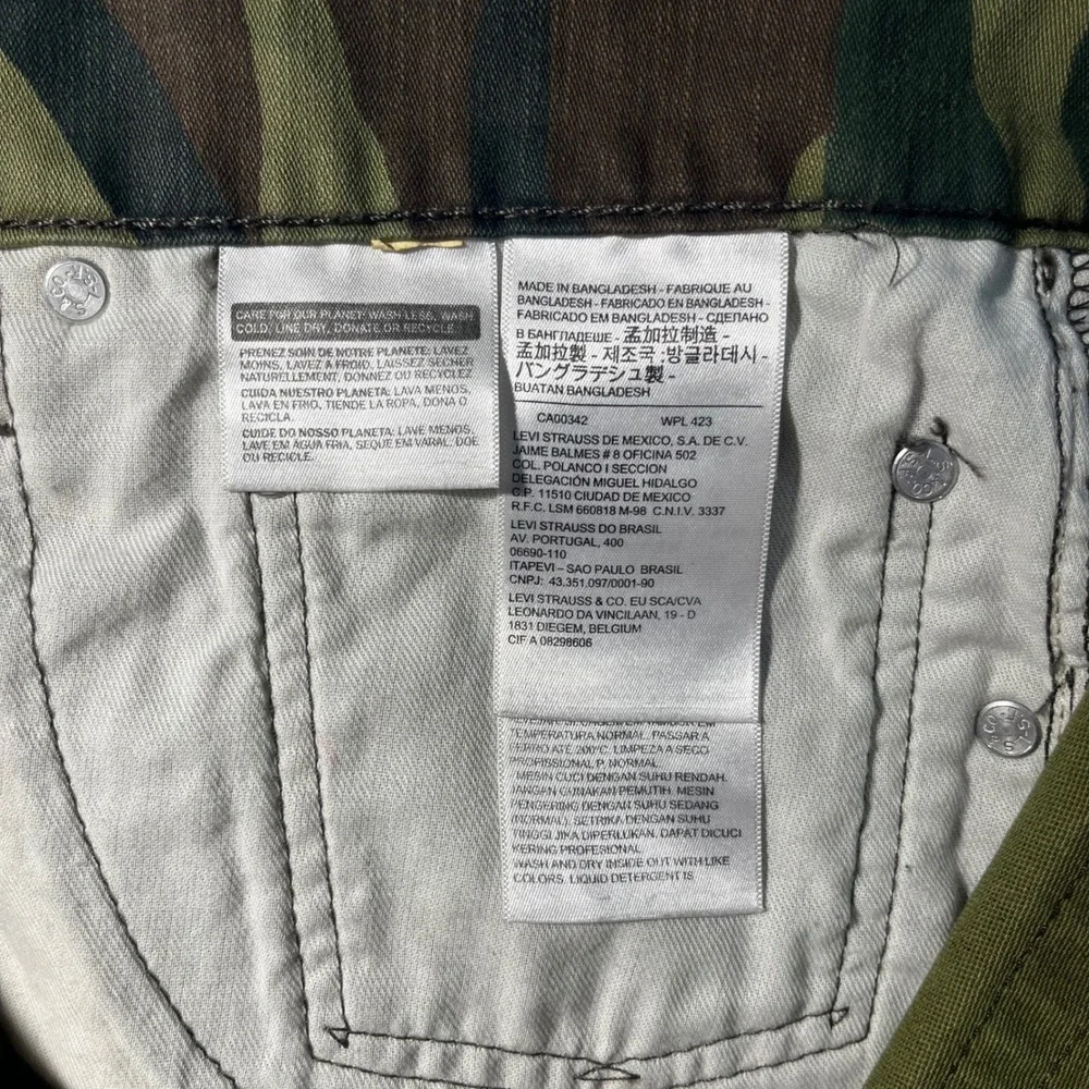 Levi's Pants 541 Athletic Taper Mens 40x29 Camo Cotton Streetwear Military